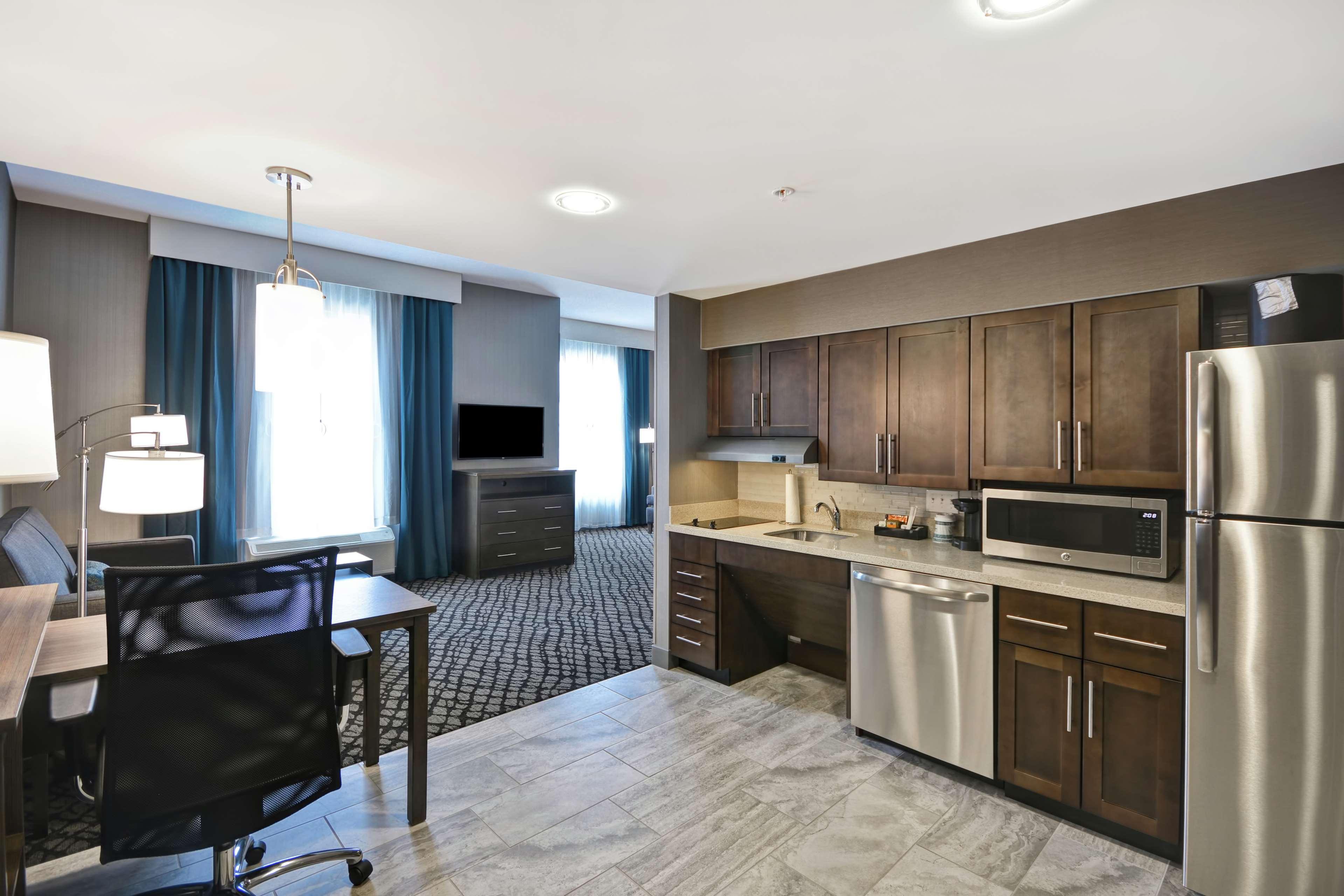 Homewood Suites By Hilton Warren Detroit Exterior photo