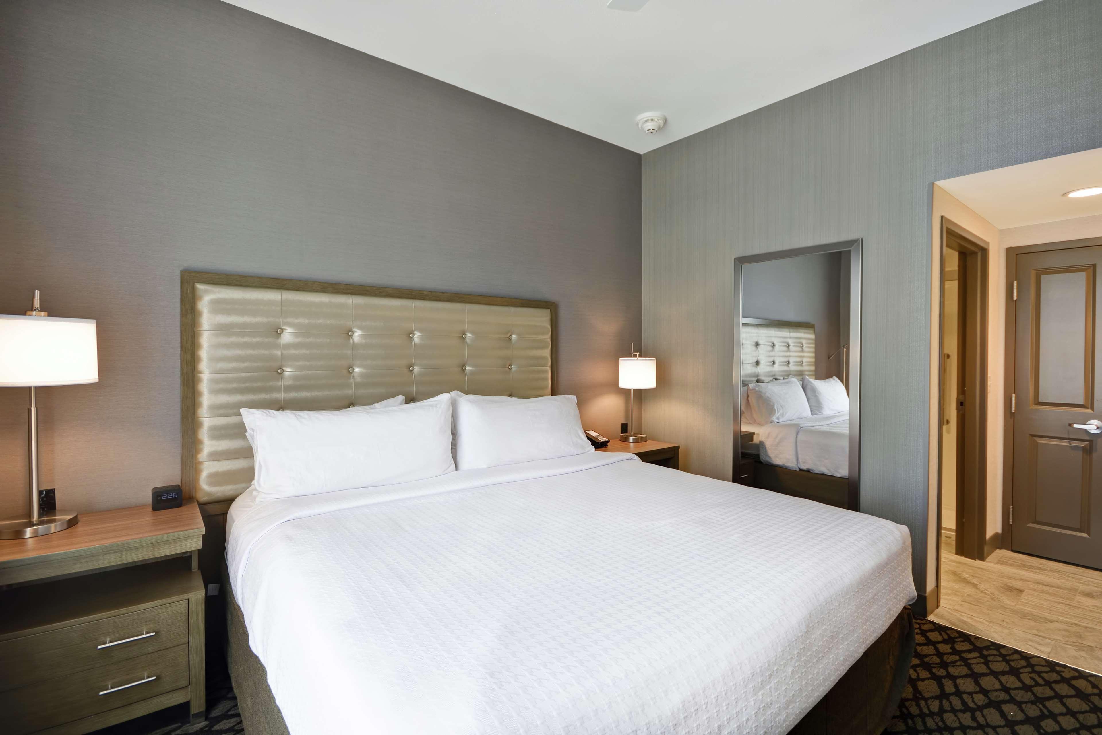 Homewood Suites By Hilton Warren Detroit Exterior photo